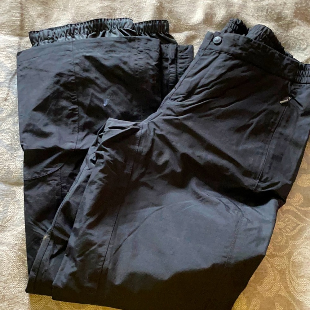 Insulated pant Eddie Bauer.